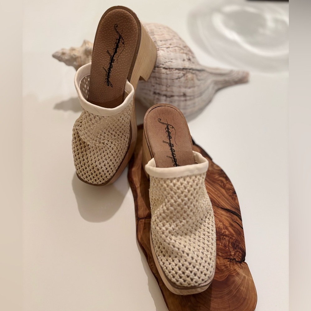 Free People Coastal‑Chic Woven Mules | Wood Heel Boho Slip‑Ons - Picture 7 of 9